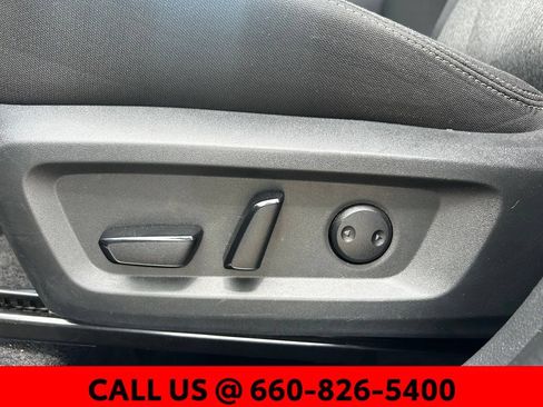 Used 2024 Nissan Rogue SV AWD/4WD image 14