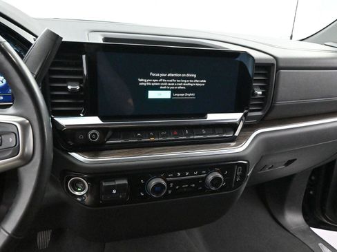 Used 2023 Chevrolet Silverado 1500 LT w/ Z71 Off-Road Package image 18