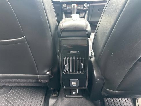 Used 2022 Jeep Compass Trailhawk AWD/4WD image 34