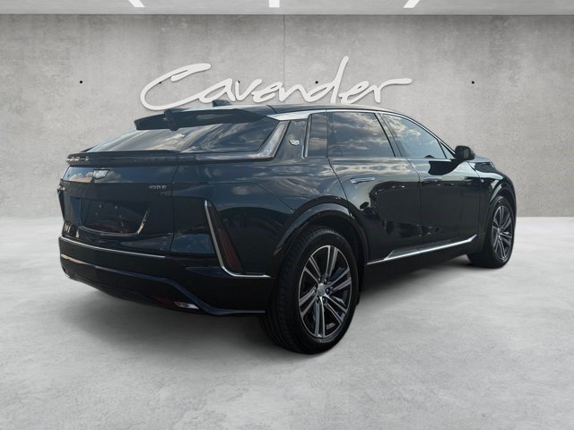 Certified 2026 Cadillac Lyriq Luxury AWD/4WD image 16