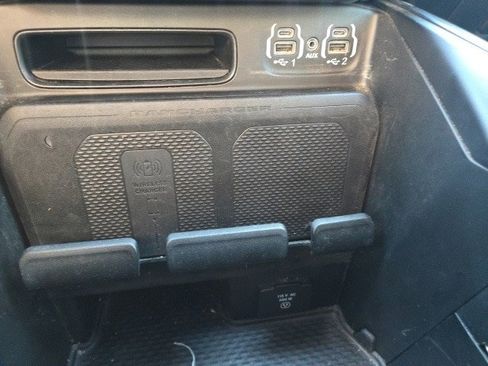 Used 2023 RAM 1500 Laramie image 11