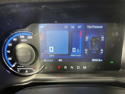 Certified 2024 Ford Bronco Black Diamond w/ Sasquatch Package AWD/4WD image 23