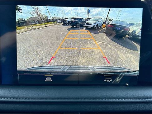 Used 2023 Chevrolet Tahoe LT image 13