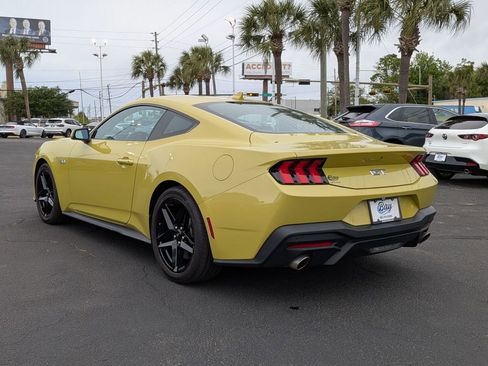Used 2025 Ford Mustang GT image 8