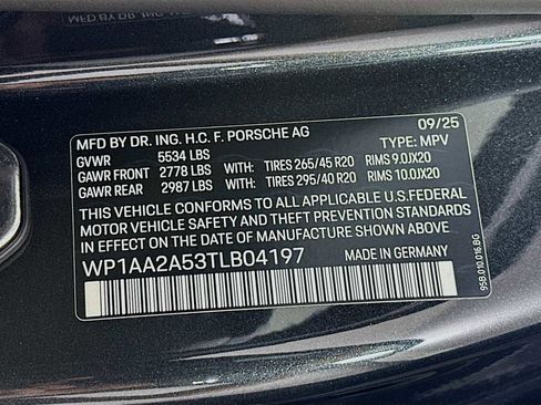 New 2026 Porsche Macan image 33