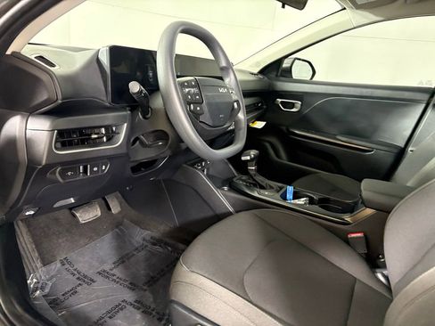New 2026 Kia K4 FWD image 22