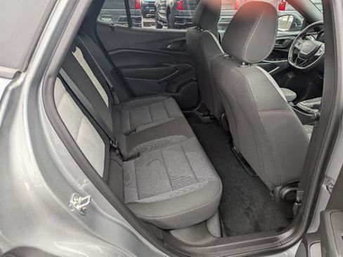 Certified 2024 Chevrolet Trax RS w/ Driver Confidence Package image 27