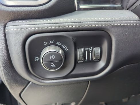 Used 2024 RAM 3500 Limited image 26