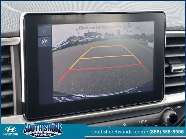 Certified 2025 Hyundai Venue SE FWD image 27