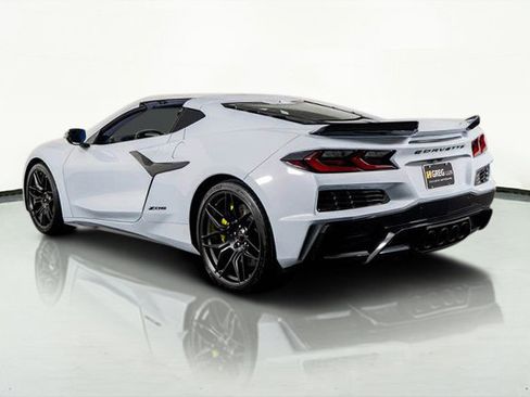 Used 2023 Chevrolet Corvette Z06 image 13