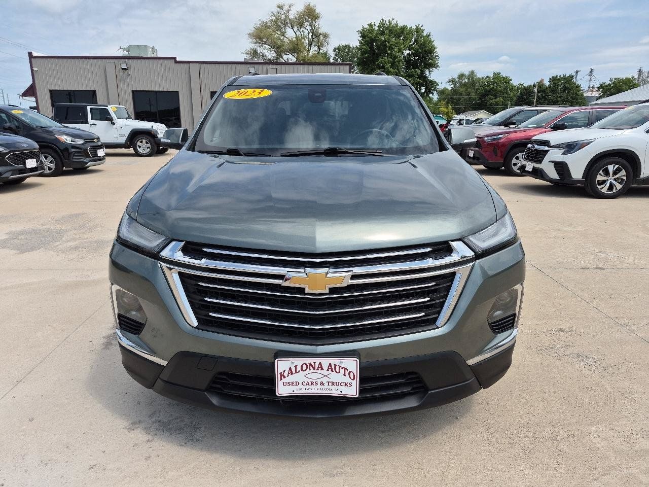 Used 2023 Chevrolet Traverse LT w/ LPO, Floor Liner Package AWD/4WD image 3
