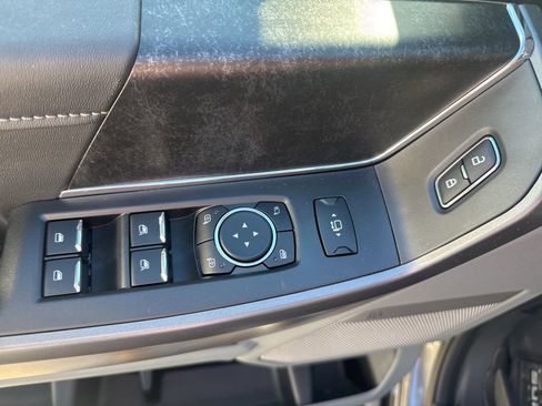 New 2026 Ford F350 XLT w/ XLT Premium Package AWD/4WD image 9