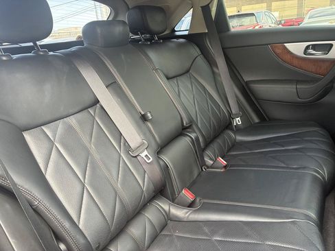 Used 2013 INFINITI FX37 AWD w/ Premium Pkg image 24