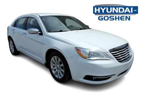 Used 2014 Chrysler 200 Limited FWD image 3