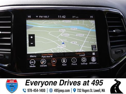 Used 2022 Jeep Grand Cherokee Laredo E AWD/4WD image 21