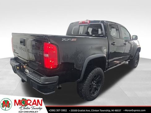 Used 2022 Chevrolet Colorado ZR2 w/ ZR2 Midnight Special Edition AWD/4WD image 4