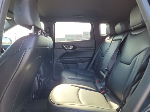 New 2026 Jeep Compass Limited image 10