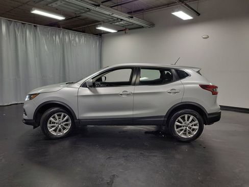 Used 2021 Nissan Rogue Sport S FWD image 5