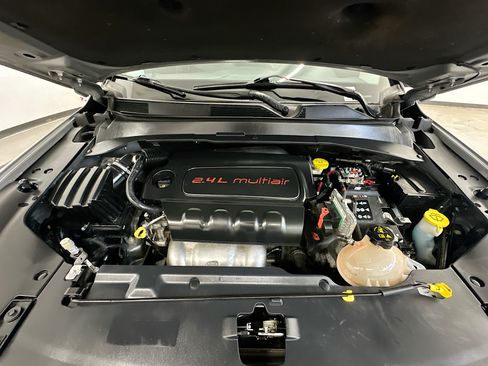 Used 2019 Jeep Compass Limited AWD/4WD image 33