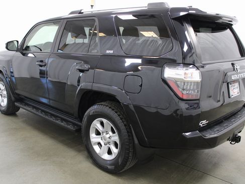 Used 2021 Toyota 4Runner SR5 image 7
