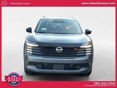 New 2026 Nissan Kicks SR w/ SR Premium Package image 9