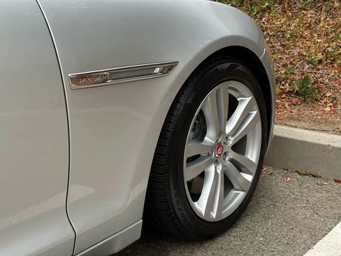 Used 2014 Jaguar XJ L Portfolio image 55