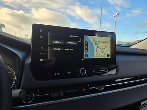 New 2025 Mitsubishi Outlander SE image 10