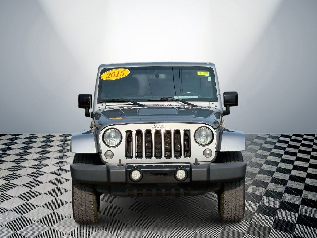 Used 2015 Jeep Wrangler Unlimited Sahara w/ Dual Top Group AWD/4WD image 2