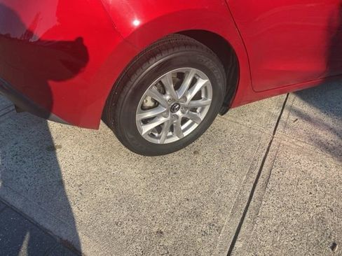 Used 2014 MAZDA MAZDA3 i Grand Touring image 11