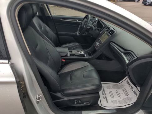 Used 2017 Ford Fusion Titanium image 16