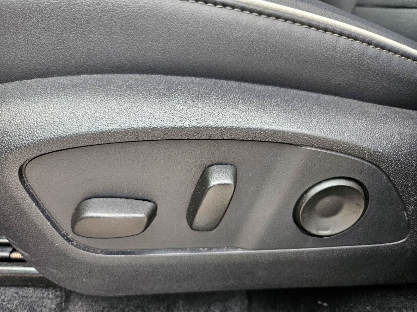 Used 2026 Buick Enclave Sport Touring AWD/4WD image 9