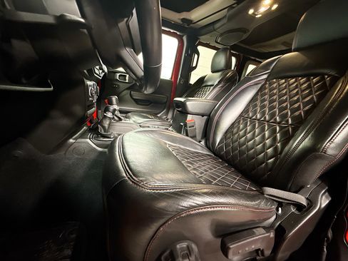 Used 2020 Jeep Wrangler Unlimited Sport image 5