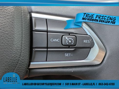 Used 2024 Jeep Compass Latitude AWD/4WD image 20
