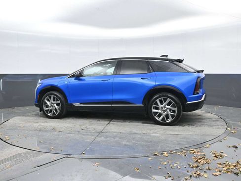 New 2026 Cadillac Optiq Luxury 1 image 3