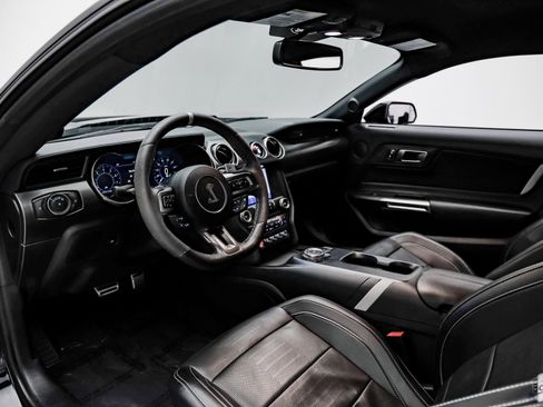 Used 2022 Ford Mustang Shelby GT500 w/ Technology Package image 33