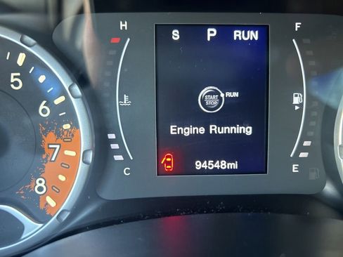 Used 2017 Jeep Renegade Latitude w/ Safety & Security Group FWD image 41