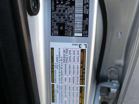 Certified 2024 Toyota 4Runner TRD Off-Road Premium w/ Moonroof Package AWD/4WD image 52
