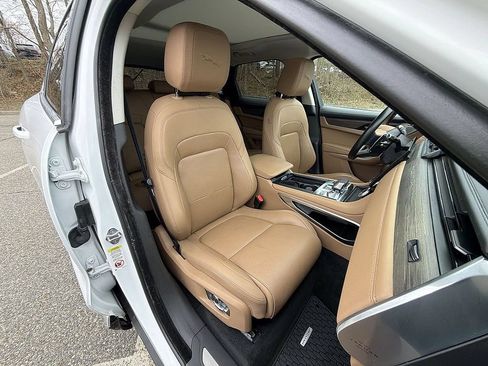 Used 2022 Jaguar F-PACE S AWD/4WD image 22