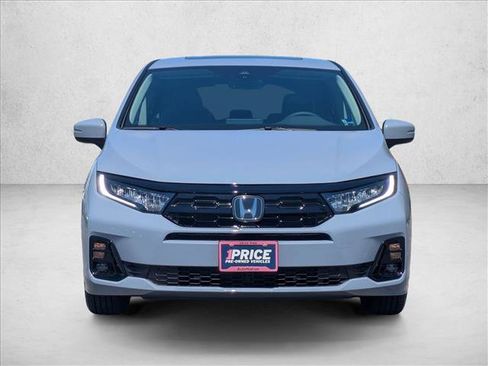 Used 2026 Honda Odyssey Elite image 2
