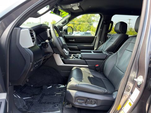 Used 2026 Toyota Tundra SR5 w/ SR5 Premium Package AWD/4WD image 10