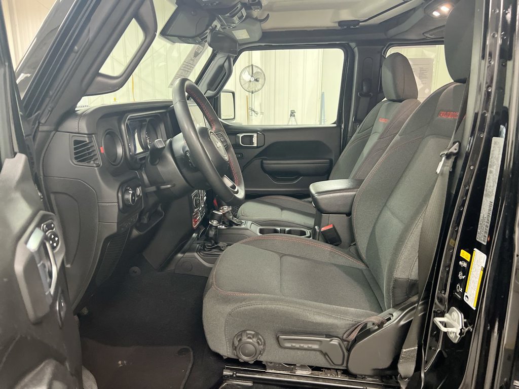 Used 2024 Jeep Wrangler Unlimited Rubicon AWD/4WD image 19