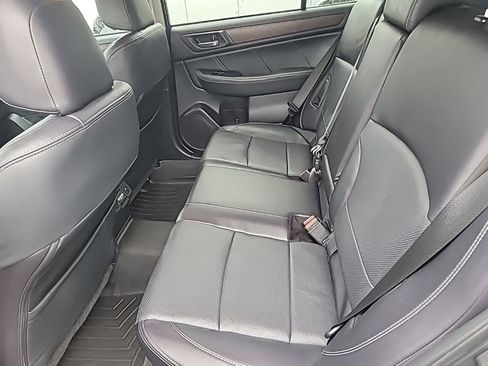 Used 2018 Subaru Outback 2.5i Limited image 13