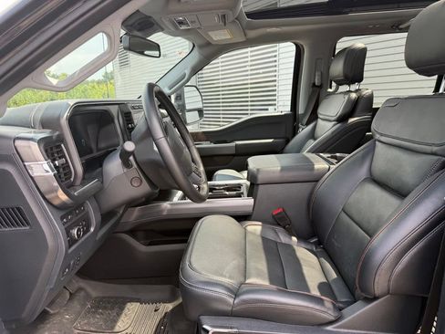 Used 2024 Ford F250 Lariat w/ Lariat Ultimate Package AWD/4WD image 27