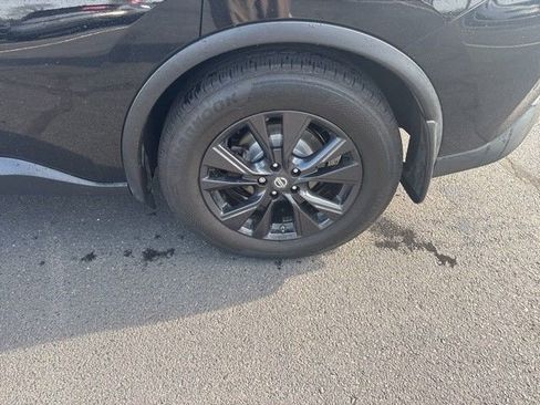 Used 2017 Nissan Murano SV w/ Premium Plus Package image 12