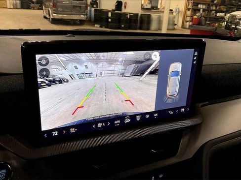 Certified 2025 Ford Explorer Active w/ Active Comfort Package image 20