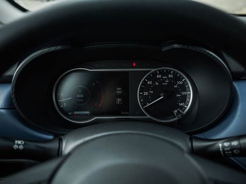 New 2025 Nissan Versa SV image 20