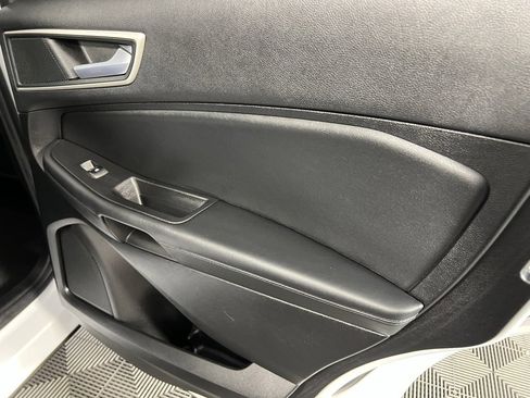 Used 2024 Ford Edge SEL w/ Convenience Package image 30