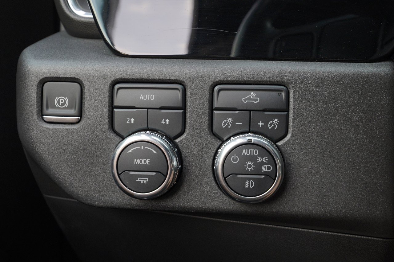 Certified 2025 GMC Sierra 1500 Elevation AWD/4WD image 16