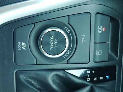 Certified 2023 Toyota RAV4 XLE AWD/4WD image 26
