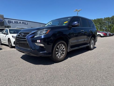 Used 2019 Lexus GX 460 Premium w/ Premium Package AWD/4WD image 2